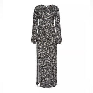 LASCANA
Long-Sleeve Floral Maxi Dress, size 6, worn once